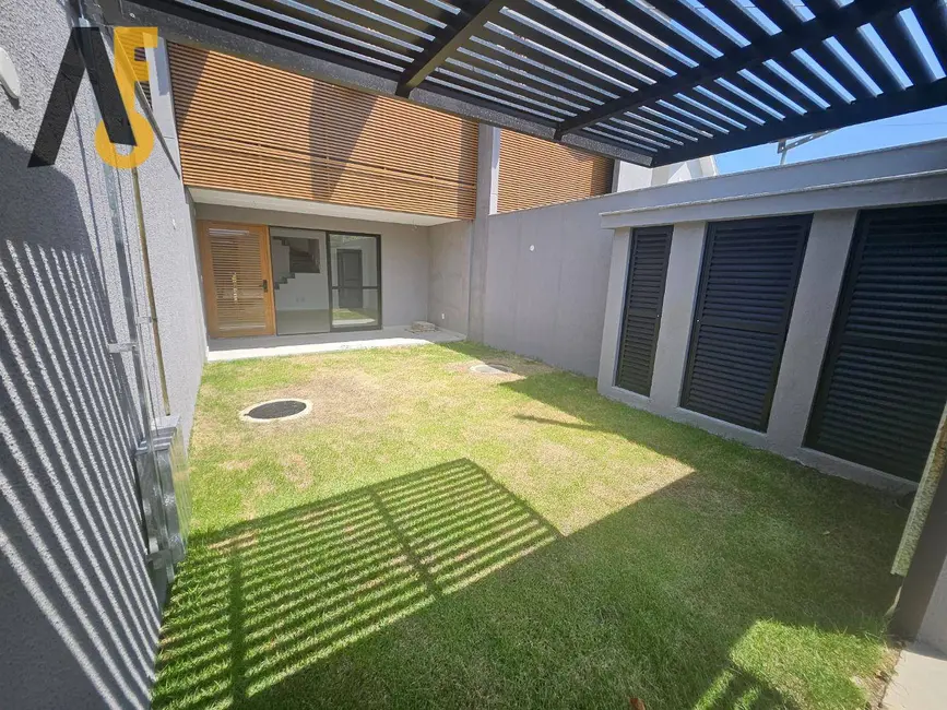 Casa de Condomínio com 3 quartos à venda, 222m2 em Rio De Janeiro - RJ - imagem 4 Foto 4 de Casa de Condomínio com 3 quartos à venda, 222m2 em Rio De Janeiro - RJ