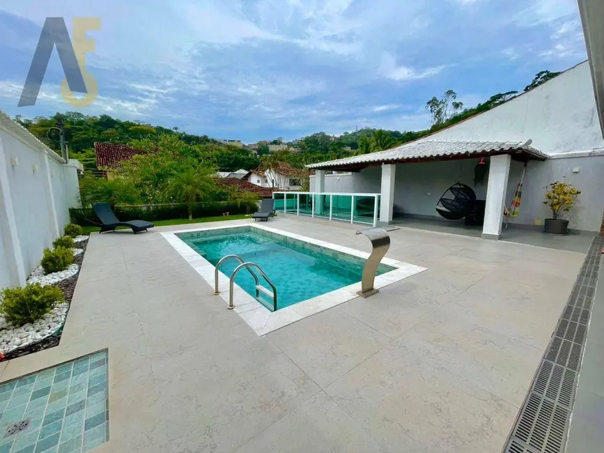 Foto 3 de Casa de Condomínio com 4 quartos à venda, 480m2 em Jacarepaguá, Rio De Janeiro - RJ