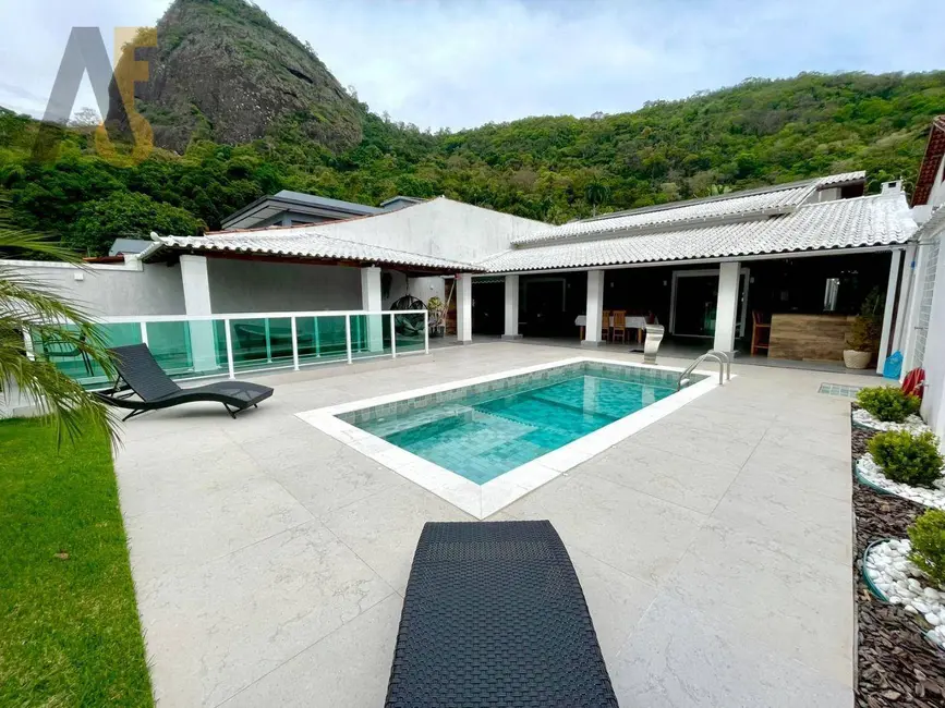 Foto 1 de Casa de Condomínio com 4 quartos à venda, 480m2 em Jacarepaguá, Rio De Janeiro - RJ