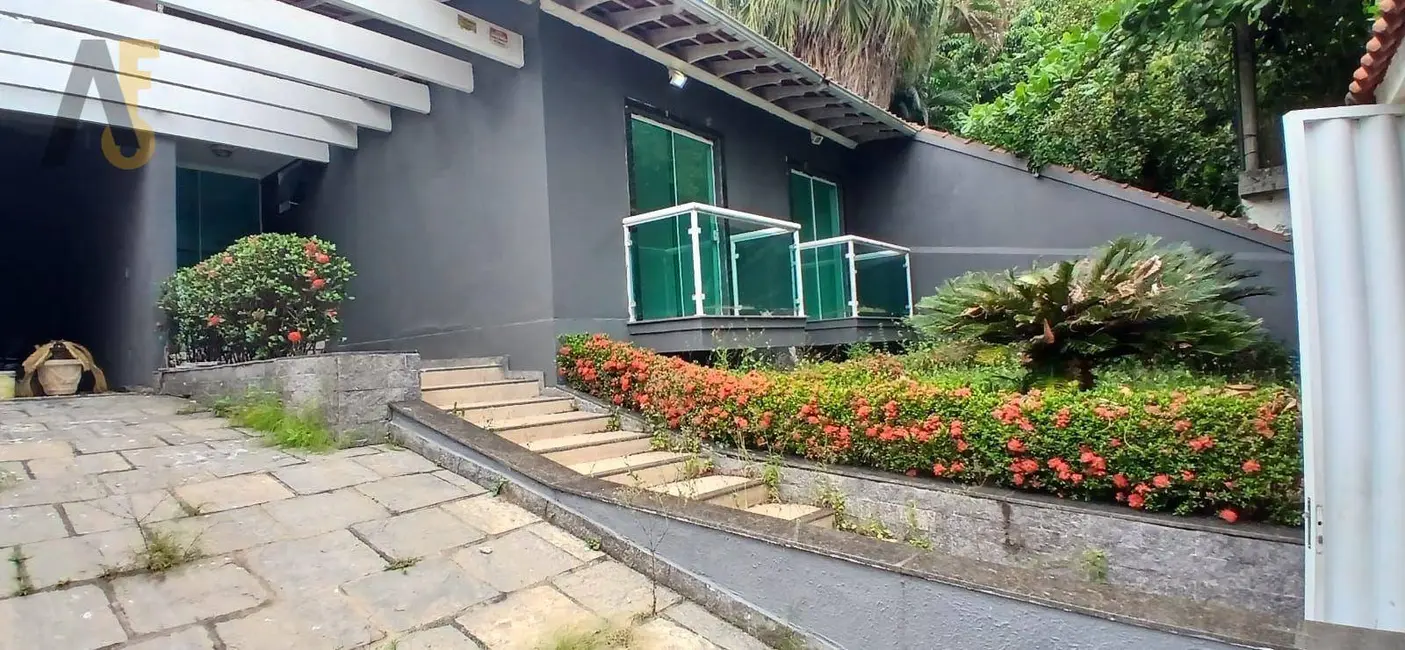 Casa de Condomínio com 3 quartos à venda, 217m2 em Jacarepaguá, Rio De Janeiro - RJ - imagem 4 Foto 4 de Casa de Condomínio com 3 quartos à venda, 217m2 em Jacarepaguá, Rio De Janeiro - RJ