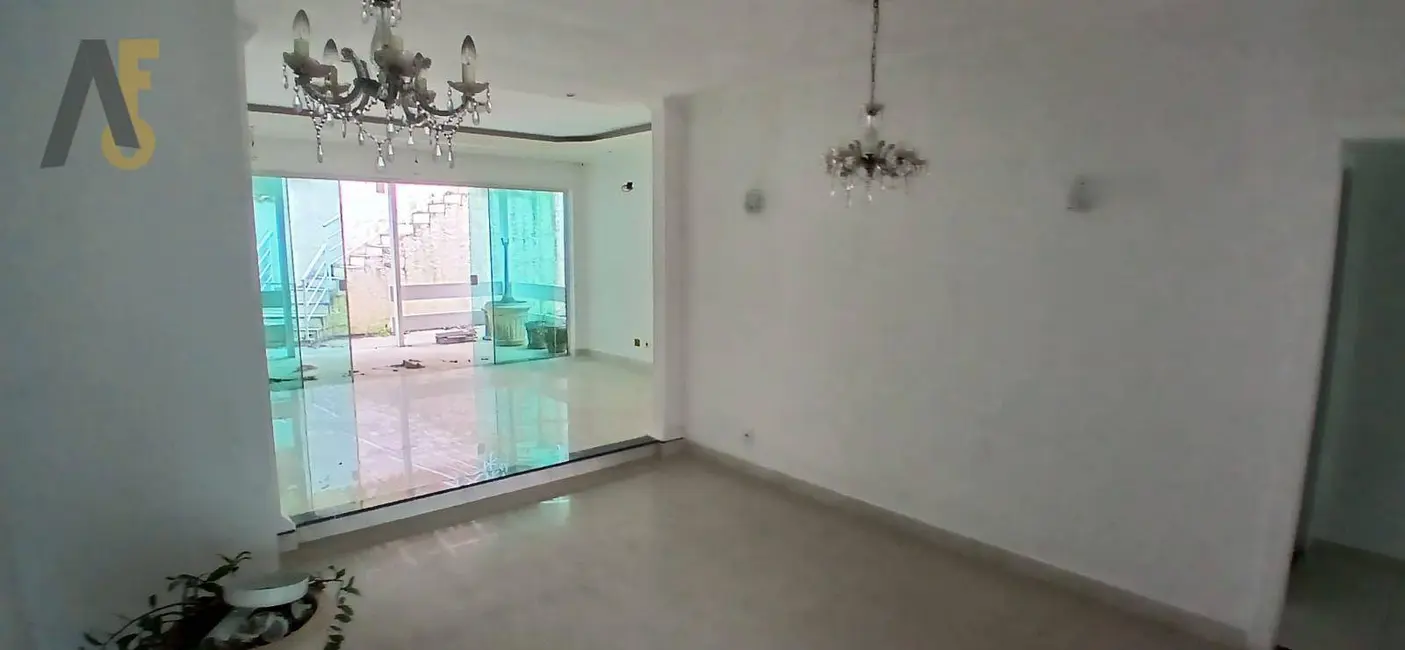 Casa de Condomínio com 3 quartos à venda, 217m2 em Jacarepaguá, Rio De Janeiro - RJ - imagem 6 Foto 6 de Casa de Condomínio com 3 quartos à venda, 217m2 em Jacarepaguá, Rio De Janeiro - RJ