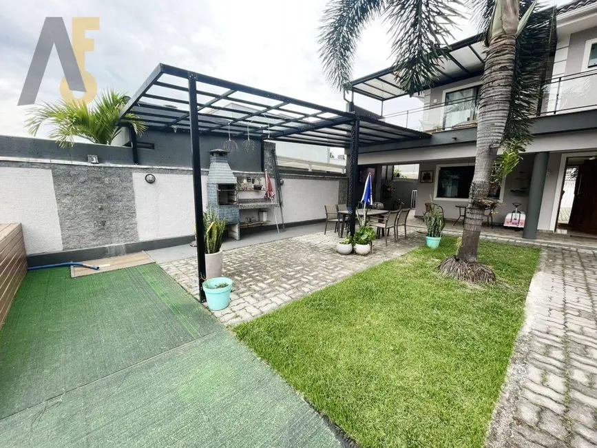 Casa de Condomínio com 4 quartos à venda, 364m2 em Anil, Rio De Janeiro - RJ - imagem 4 Foto 4 de Casa de Condomínio com 4 quartos à venda, 364m2 em Anil, Rio De Janeiro - RJ