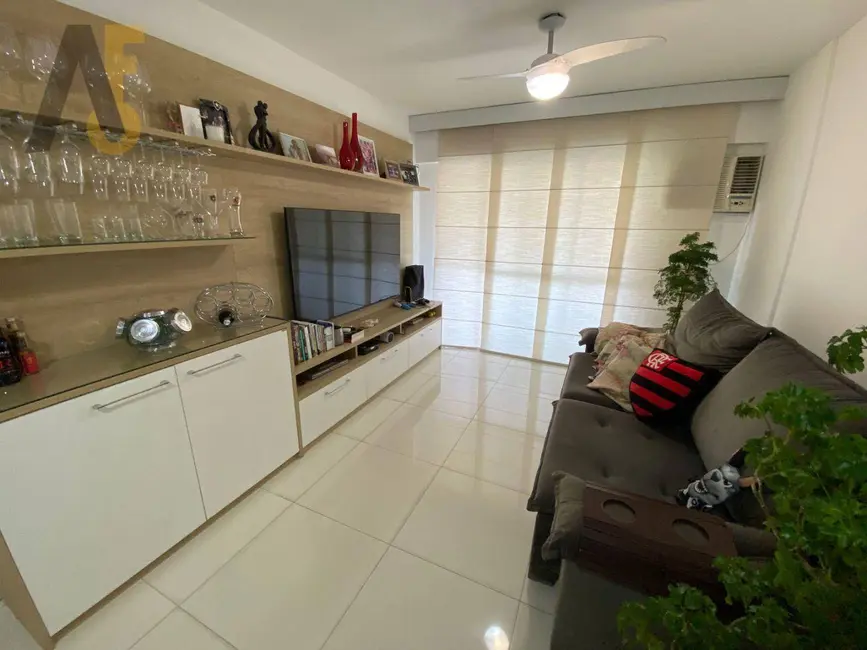 Foto 2 de Apartamento com 4 quartos à venda, 112m2 em Rio De Janeiro - RJ