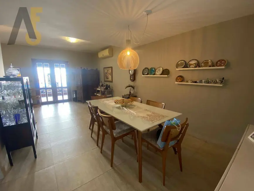 Casa de Condomínio com 3 quartos à venda, 264m2 em Gardênia Azul, Rio De Janeiro - RJ - imagem 3 Foto 3 de Casa de Condomínio com 3 quartos à venda, 264m2 em Gardênia Azul, Rio De Janeiro - RJ