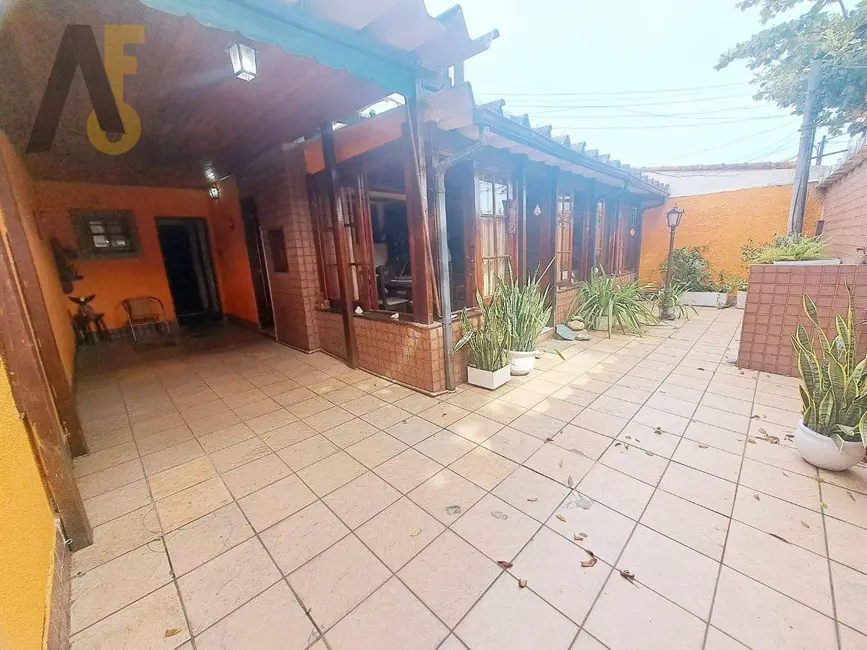 Casa com 2 quartos à venda, 250m2 em Taquara, Rio De Janeiro - RJ - imagem 2 Foto 2 de Casa com 2 quartos à venda, 250m2 em Taquara, Rio De Janeiro - RJ