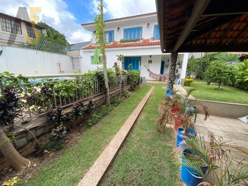 Casa de Condomínio com 5 quartos à venda, 473m2 em Anil, Rio De Janeiro - RJ - imagem 6 Foto 6 de Casa de Condomínio com 5 quartos à venda, 473m2 em Anil, Rio De Janeiro - RJ