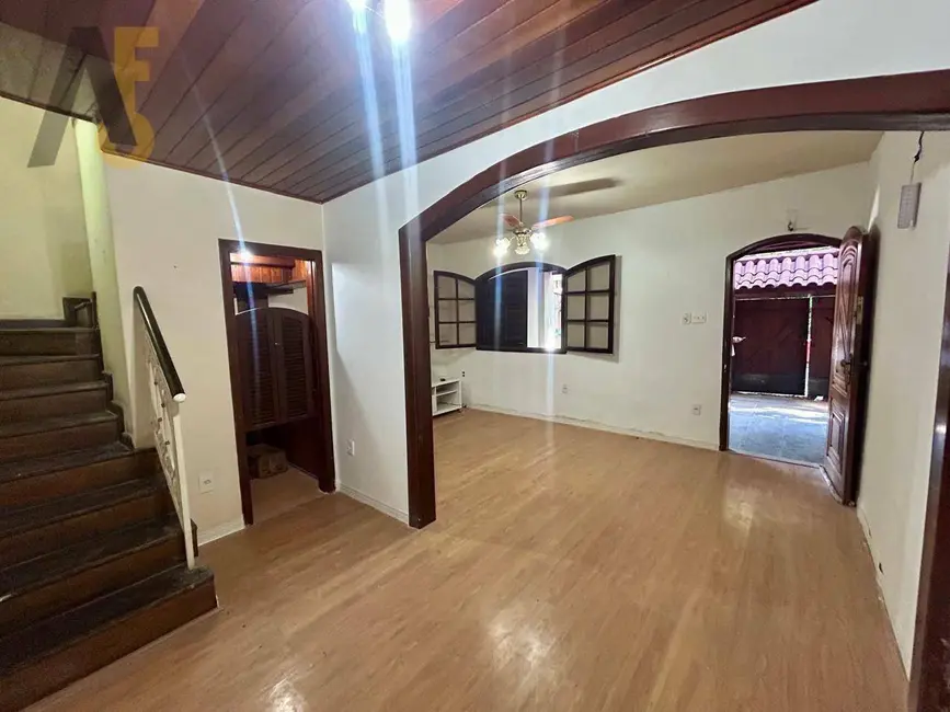 Casa de Condomínio com 3 quartos à venda, 208m2 em Anil, Rio De Janeiro - RJ - imagem 2 Foto 2 de Casa de Condomínio com 3 quartos à venda, 208m2 em Anil, Rio De Janeiro - RJ