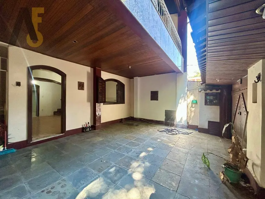Casa de Condomínio com 3 quartos à venda, 208m2 em Anil, Rio De Janeiro - RJ - imagem 1 Foto 1 de Casa de Condomínio com 3 quartos à venda, 208m2 em Anil, Rio De Janeiro - RJ