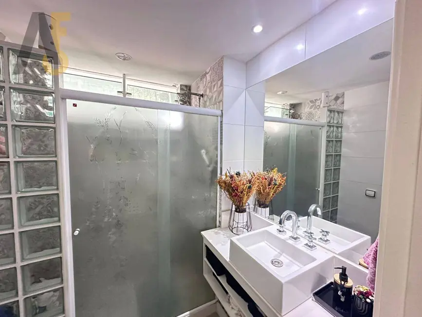 Apartamento com 2 quartos à venda, 69m2 em Rio De Janeiro - RJ - imagem 5 Foto 5 de Apartamento com 2 quartos à venda, 69m2 em Rio De Janeiro - RJ