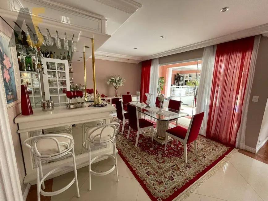 Casa de Condomínio com 4 quartos à venda, 360m2 em Jacarepaguá, Rio De Janeiro - RJ - imagem 9 Foto 9 de Casa de Condomínio com 4 quartos à venda, 360m2 em Jacarepaguá, Rio De Janeiro - RJ