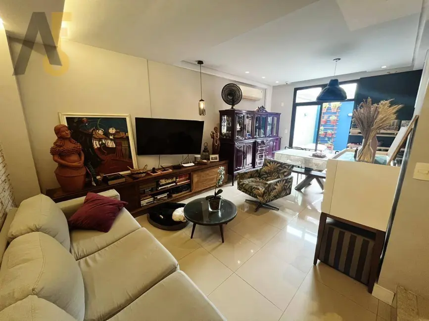 Foto 1 de Casa de Condomínio com 4 quartos à venda, 98m2 em Rio De Janeiro - RJ