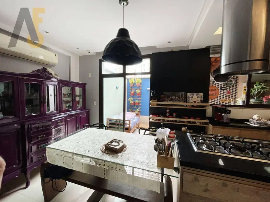 Foto 2 de Casa de Condomínio com 4 quartos à venda, 98m2 em Rio De Janeiro - RJ