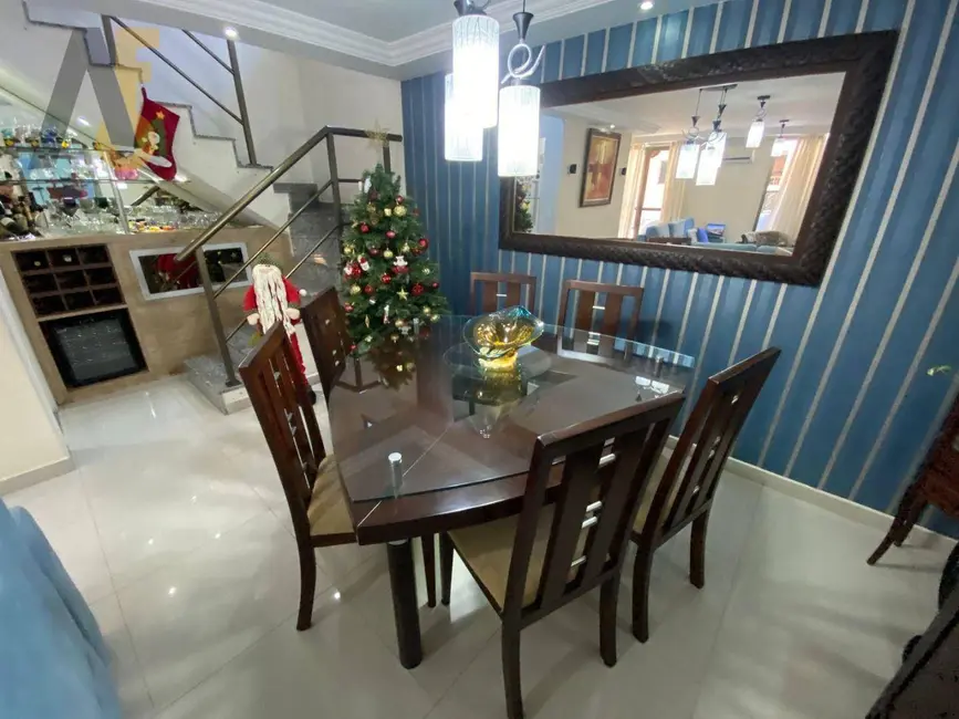 Foto 2 de Casa de Condomínio com 4 quartos à venda, 167m2 em Rio De Janeiro - RJ