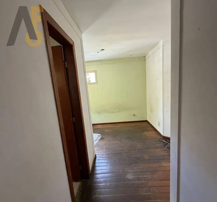Casa de Condomínio com 3 quartos à venda, 405m2 em Anil, Rio De Janeiro - RJ - imagem 2 Foto 2 de Casa de Condomínio com 3 quartos à venda, 405m2 em Anil, Rio De Janeiro - RJ
