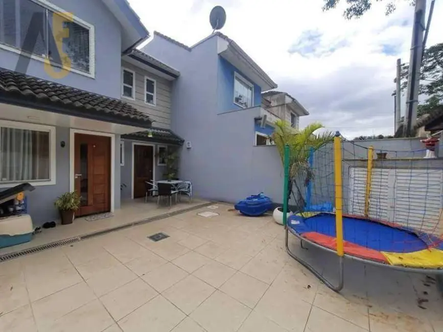 Foto 2 de Casa de Condomínio com 3 quartos à venda, 600m2 em Rio De Janeiro - RJ