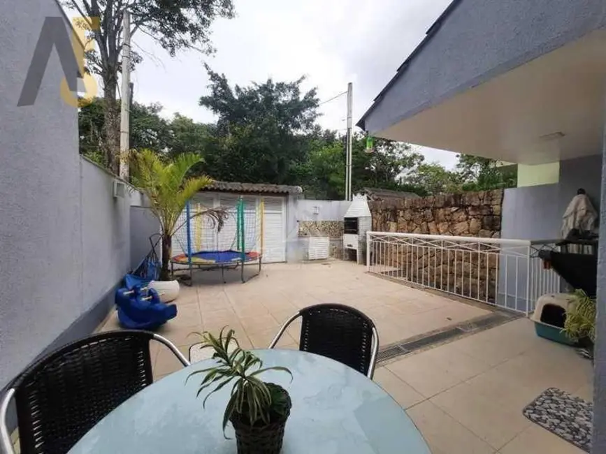 Foto 3 de Casa de Condomínio com 3 quartos à venda, 600m2 em Rio De Janeiro - RJ