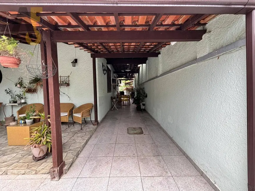 Foto 6 de Casa com 3 quartos à venda, 328m2 em Rio De Janeiro - RJ