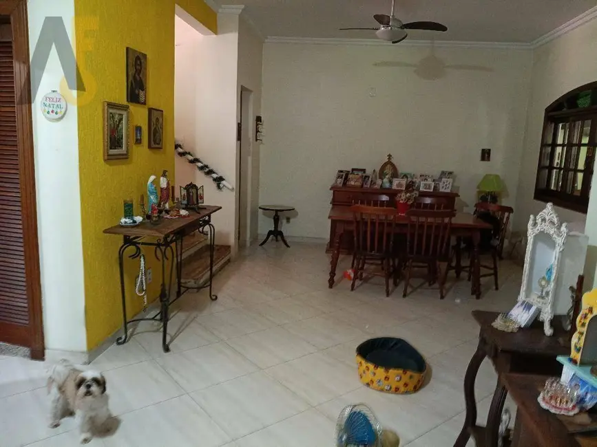 Casa de Condomínio com 4 quartos à venda, 640m2 em Anil, Rio De Janeiro - RJ - imagem 8 Foto 8 de Casa de Condomínio com 4 quartos à venda, 640m2 em Anil, Rio De Janeiro - RJ