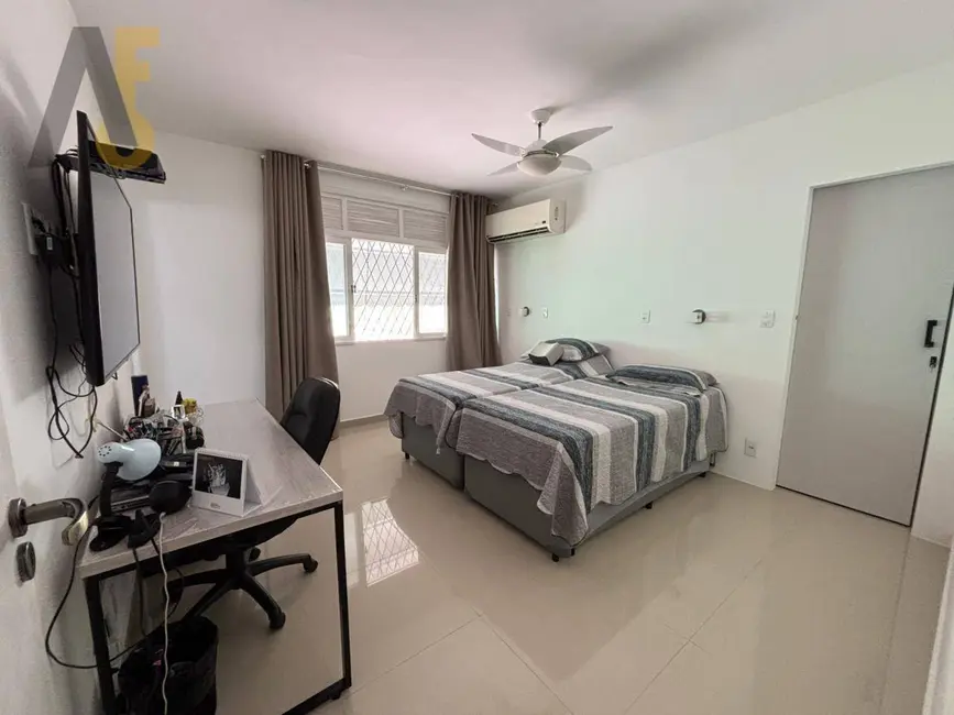 Foto 9 de Casa de Condomínio com 4 quartos à venda, 249m2 em Rio De Janeiro - RJ