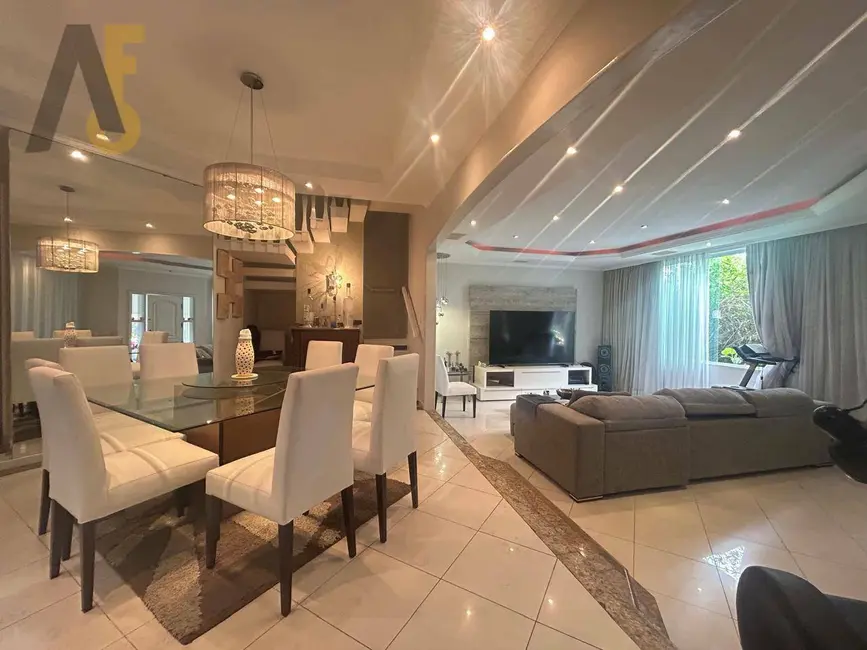 Foto 3 de Casa de Condomínio com 4 quartos à venda, 390m2 em Rio De Janeiro - RJ