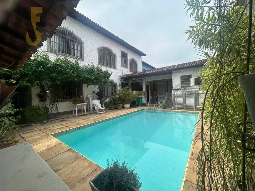 Casa de Condomínio com 6 quartos à venda, 347m2 em Anil, Rio De Janeiro - RJ - imagem 1 Foto 1 de Casa de Condomínio com 6 quartos à venda, 347m2 em Anil, Rio De Janeiro - RJ