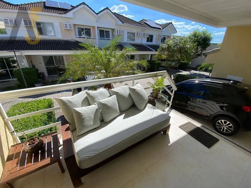 Casa de Condomínio com 4 quartos à venda, 147m2 em Rio De Janeiro - RJ - imagem 5 Foto 5 de Casa de Condomínio com 4 quartos à venda, 147m2 em Rio De Janeiro - RJ