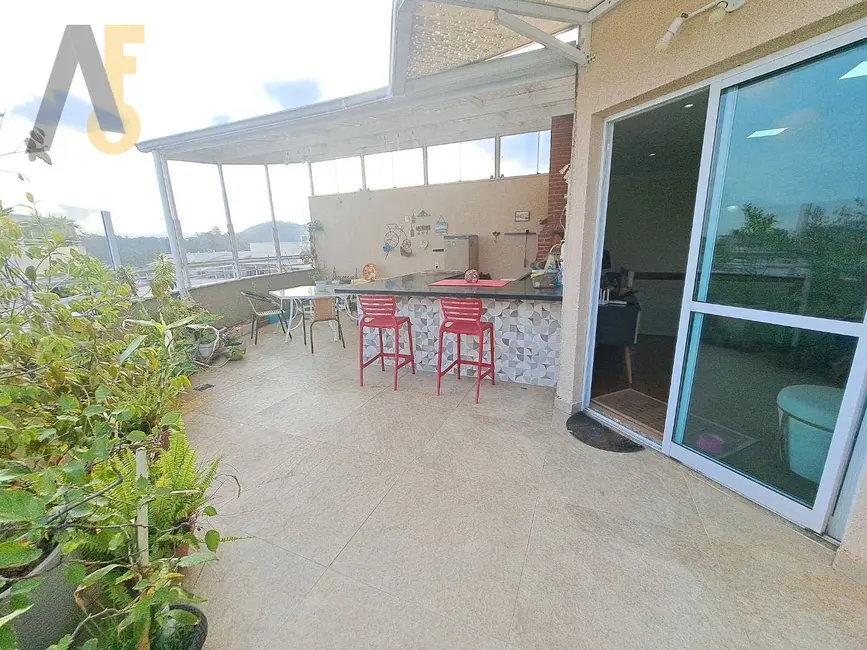 Foto 1 de Cobertura com 3 quartos à venda, 160m2 em Rio De Janeiro - RJ