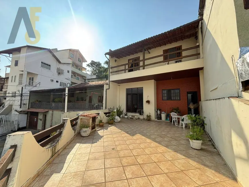 Foto 1 de Casa com 6 quartos à venda, 221m2 em Pechincha, Rio De Janeiro - RJ