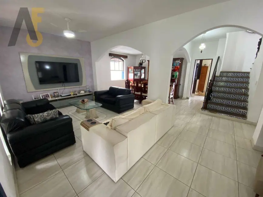 Casa de Condomínio com 4 quartos à venda, 360m2 em Jacarepaguá, Rio De Janeiro - RJ - imagem 2 Foto 2 de Casa de Condomínio com 4 quartos à venda, 360m2 em Jacarepaguá, Rio De Janeiro - RJ