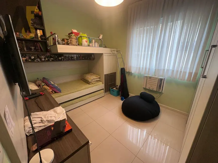 Foto 9 de Apartamento com 4 quartos à venda, 105m2 em Rio De Janeiro - RJ