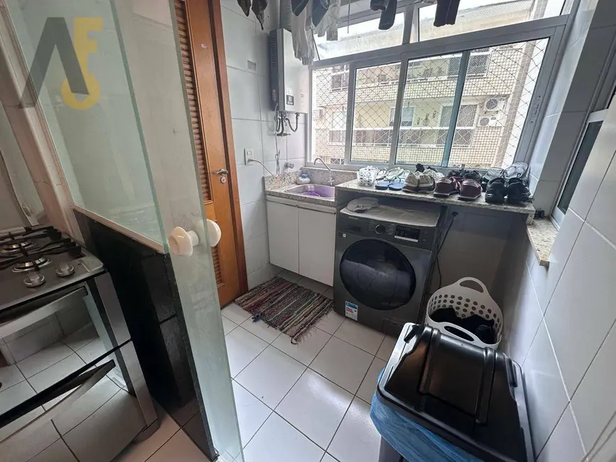 Foto 8 de Apartamento com 4 quartos à venda, 105m2 em Rio De Janeiro - RJ