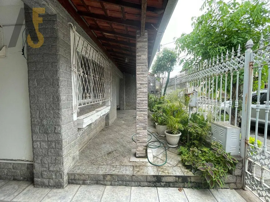 Casa de Condomínio com 4 quartos à venda, 189m2 em Rio De Janeiro - RJ - imagem 3 Foto 3 de Casa de Condomínio com 4 quartos à venda, 189m2 em Rio De Janeiro - RJ