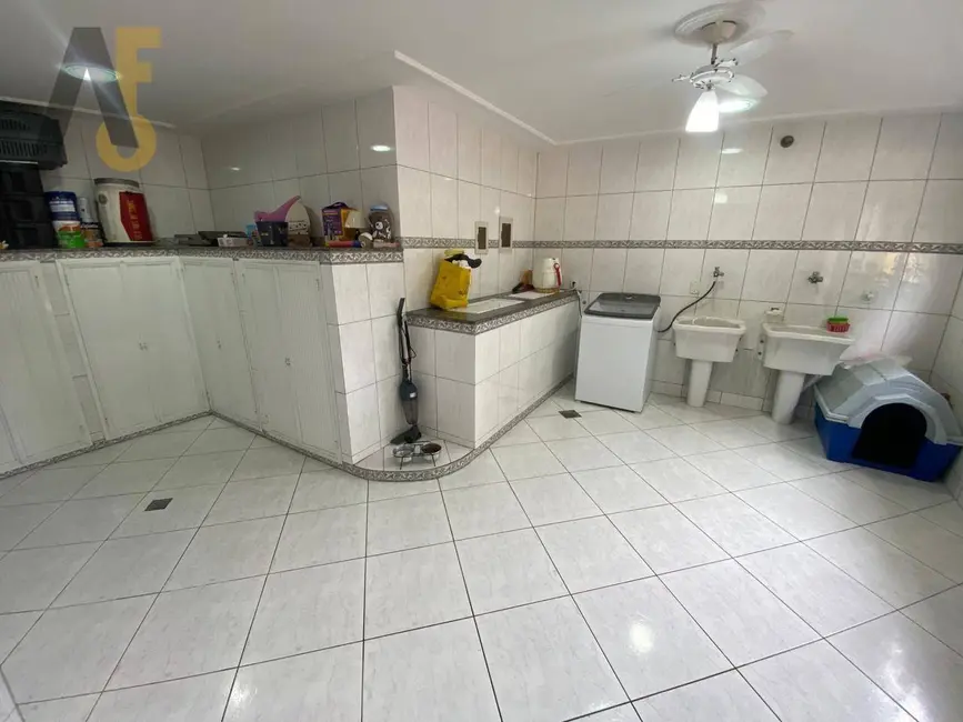 Casa de Condomínio com 5 quartos à venda, 600m2 em Jacarepaguá, Rio De Janeiro - RJ - imagem 5 Foto 5 de Casa de Condomínio com 5 quartos à venda, 600m2 em Jacarepaguá, Rio De Janeiro - RJ