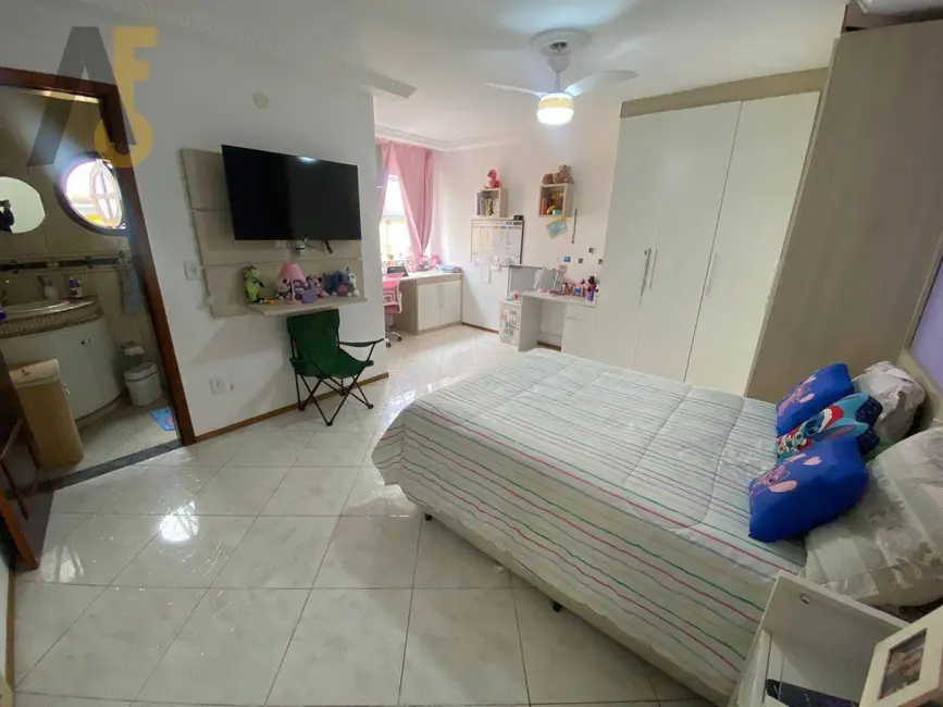 Casa de Condomínio com 5 quartos à venda, 600m2 em Jacarepaguá, Rio De Janeiro - RJ - imagem 7 Foto 7 de Casa de Condomínio com 5 quartos à venda, 600m2 em Jacarepaguá, Rio De Janeiro - RJ