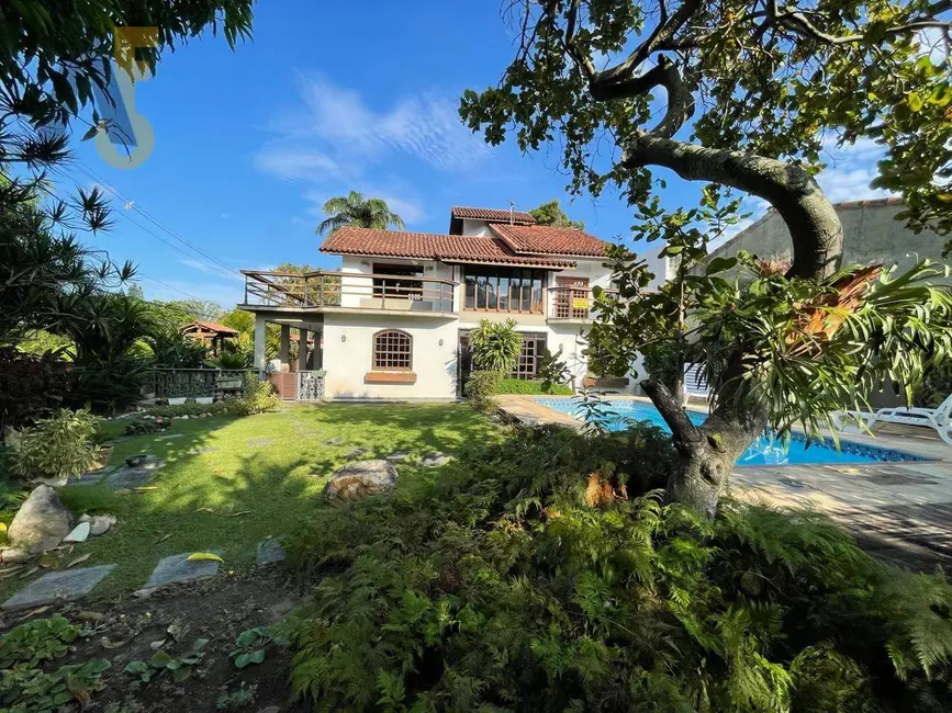Casa de Condomínio com 4 quartos à venda, 490m2 em Anil, Rio De Janeiro - RJ - imagem 2 Foto 2 de Casa de Condomínio com 4 quartos à venda, 490m2 em Anil, Rio De Janeiro - RJ