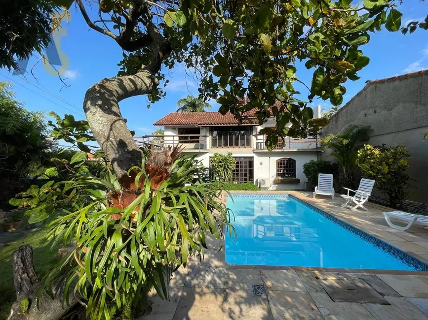 Casa de Condomínio com 4 quartos à venda, 490m2 em Anil, Rio De Janeiro - RJ - imagem 5 Foto 5 de Casa de Condomínio com 4 quartos à venda, 490m2 em Anil, Rio De Janeiro - RJ