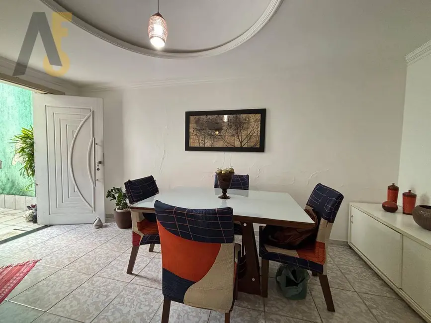 Casa com 3 quartos à venda, 128m2 em Anil, Rio De Janeiro - RJ - imagem 5 Foto 5 de Casa com 3 quartos à venda, 128m2 em Anil, Rio De Janeiro - RJ