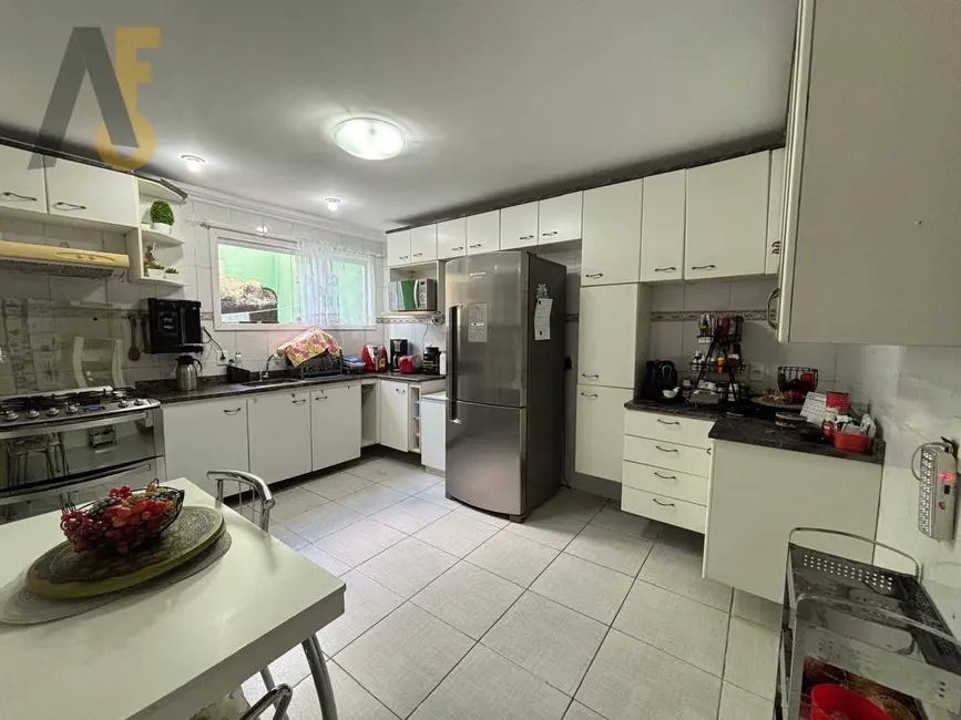 Casa com 3 quartos à venda, 128m2 em Anil, Rio De Janeiro - RJ - imagem 8 Foto 8 de Casa com 3 quartos à venda, 128m2 em Anil, Rio De Janeiro - RJ