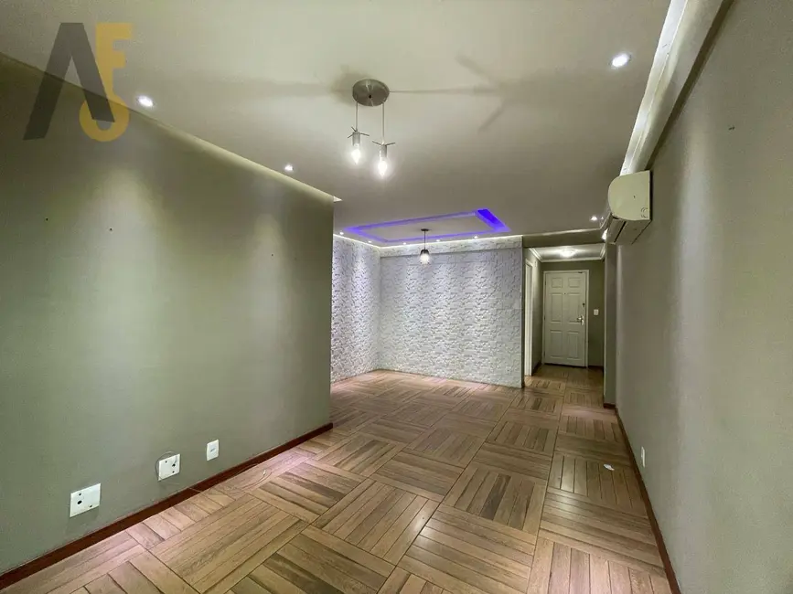 Foto 3 de Apartamento com 4 quartos à venda, 107m2 em Rio De Janeiro - RJ