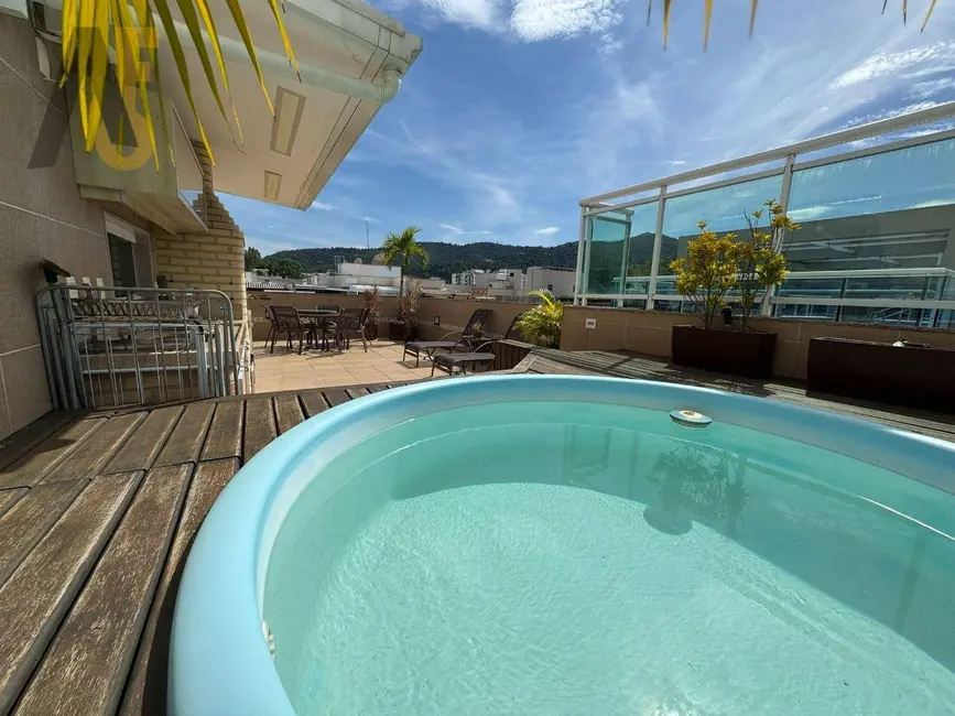 Cobertura com 4 quartos à venda, 223m2 em Rio De Janeiro - RJ - imagem 1 Foto 1 de Cobertura com 4 quartos à venda, 223m2 em Rio De Janeiro - RJ