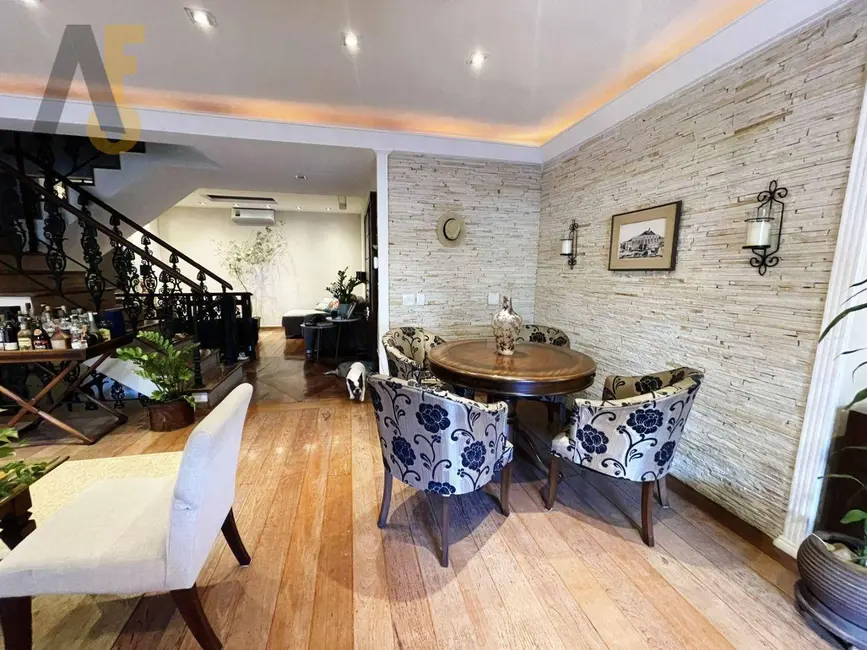 Foto 9 de Casa com 4 quartos à venda, 250m2 em Jacarepaguá, Rio De Janeiro - RJ