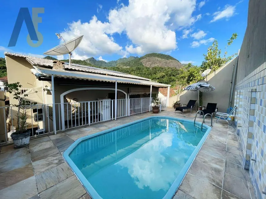 Foto 1 de Casa com 4 quartos à venda, 250m2 em Jacarepaguá, Rio De Janeiro - RJ