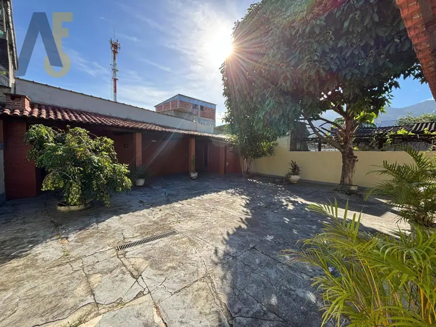 Casa de Condomínio com 3 quartos à venda, 381m2 em Anil, Rio De Janeiro - RJ - imagem 4 Foto 4 de Casa de Condomínio com 3 quartos à venda, 381m2 em Anil, Rio De Janeiro - RJ