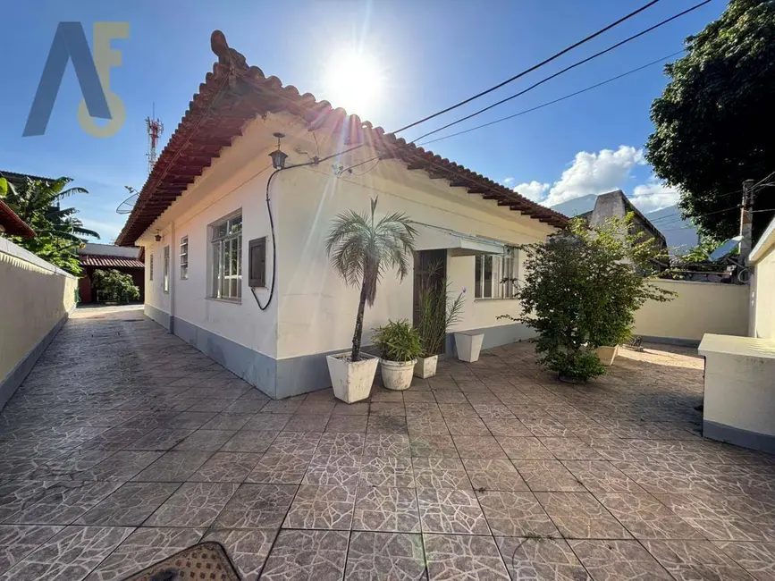 Casa de Condomínio com 3 quartos à venda, 381m2 em Anil, Rio De Janeiro - RJ - imagem 1 Foto 1 de Casa de Condomínio com 3 quartos à venda, 381m2 em Anil, Rio De Janeiro - RJ
