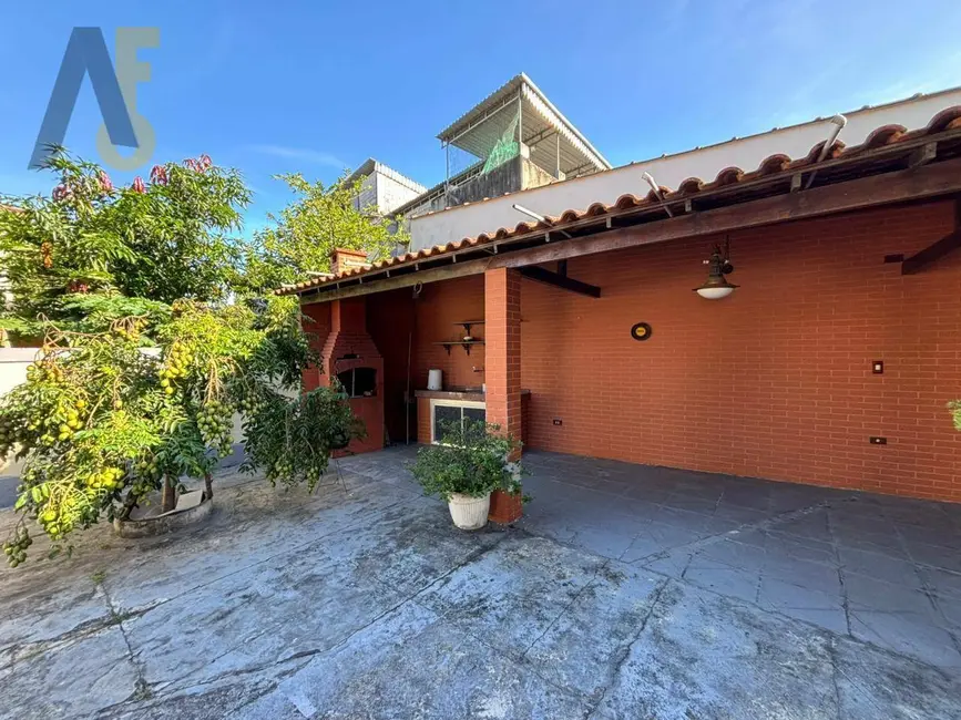 Casa de Condomínio com 3 quartos à venda, 381m2 em Anil, Rio De Janeiro - RJ - imagem 7 Foto 7 de Casa de Condomínio com 3 quartos à venda, 381m2 em Anil, Rio De Janeiro - RJ