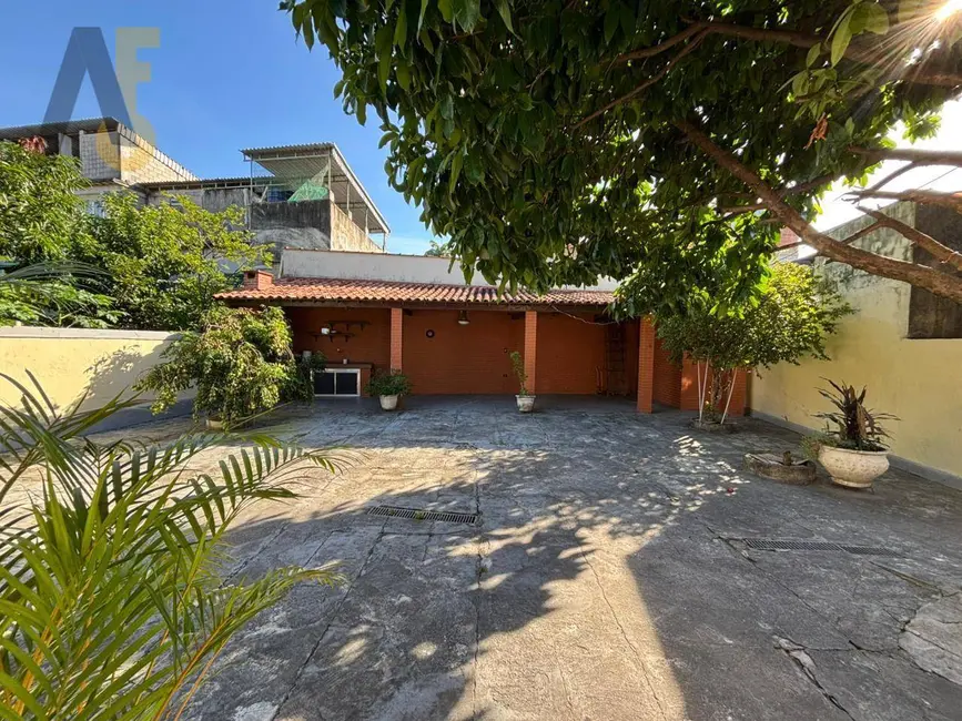 Casa de Condomínio com 3 quartos à venda, 381m2 em Anil, Rio De Janeiro - RJ - imagem 5 Foto 5 de Casa de Condomínio com 3 quartos à venda, 381m2 em Anil, Rio De Janeiro - RJ