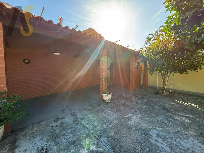 Casa de Condomínio com 3 quartos à venda, 381m2 em Anil, Rio De Janeiro - RJ - imagem 8 Foto 8 de Casa de Condomínio com 3 quartos à venda, 381m2 em Anil, Rio De Janeiro - RJ