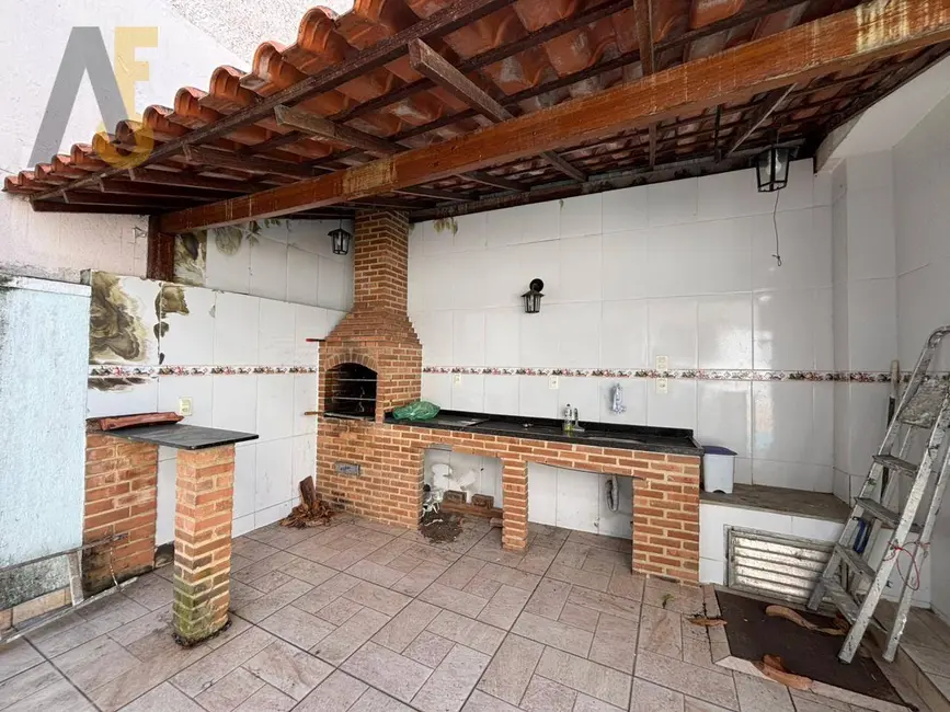 Foto 4 de Casa com 6 quartos à venda, 370m2 em Rio De Janeiro - RJ