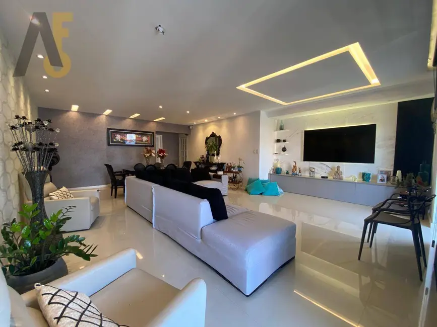 Foto 1 de Apartamento com 3 quartos à venda, 180m2 em Rio De Janeiro - RJ
