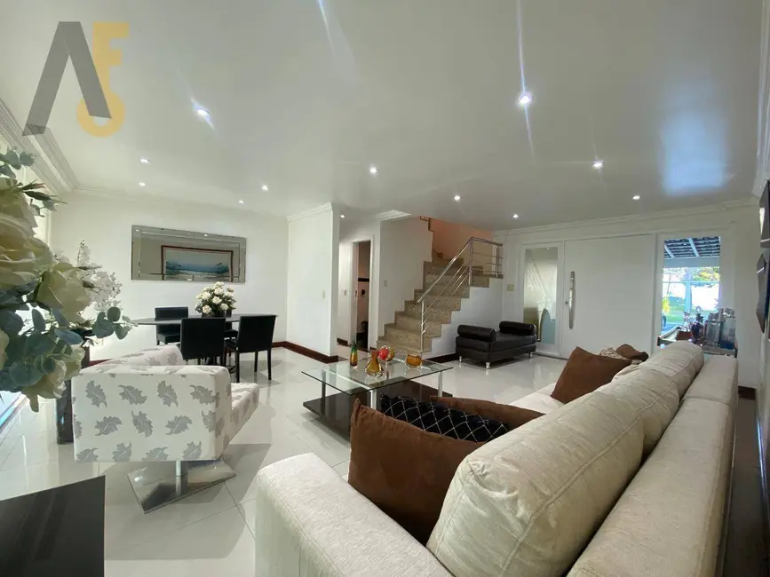 Casa de Condomínio com 4 quartos à venda, 296m2 em Rio De Janeiro - RJ - imagem 3 Foto 3 de Casa de Condomínio com 4 quartos à venda, 296m2 em Rio De Janeiro - RJ
